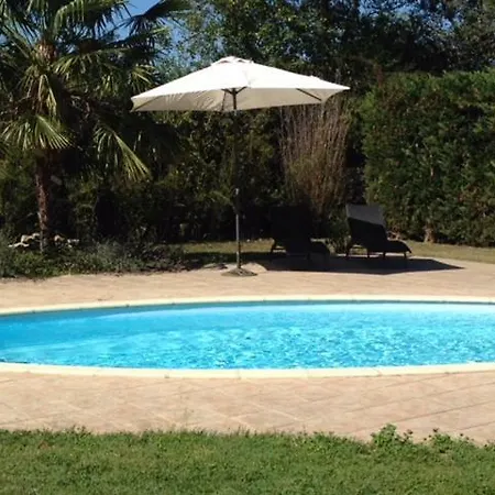 Les Glycines Oda ve Kahvaltı Saint-Gaudens (Haute-Garonne)