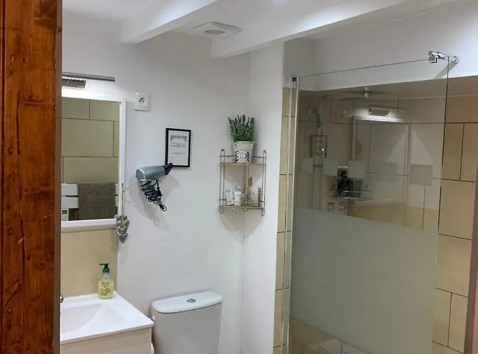 ベッド・アンド・ブレックファスト Les Glycines サン・ゴーダンス