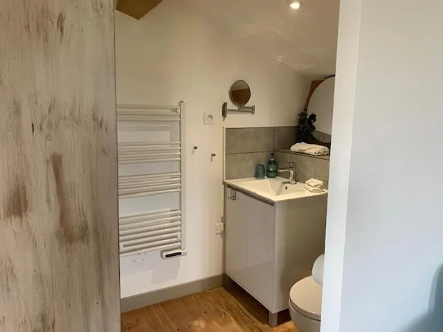 Les Glycines ベッド・アンド・ブレックファスト