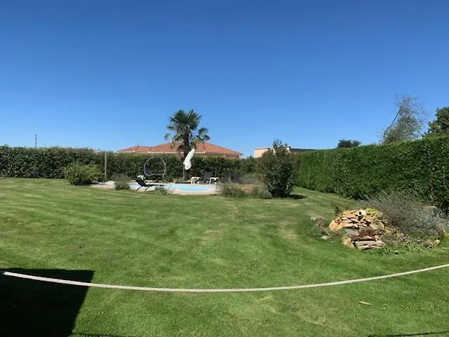 ベッド・アンド・ブレックファスト Les Glycines 4*